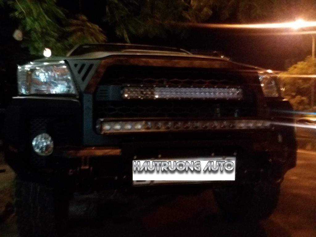 Xưởng độ xe oto , phụ tùng nội ngoại thất oto