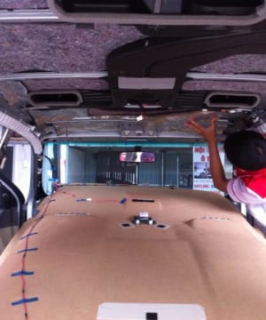 thi công chống nóng trần cho xe ô tô