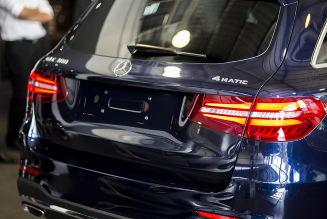 Xưởng độ xe oto , phụ tùng nội ngoại thất oto
