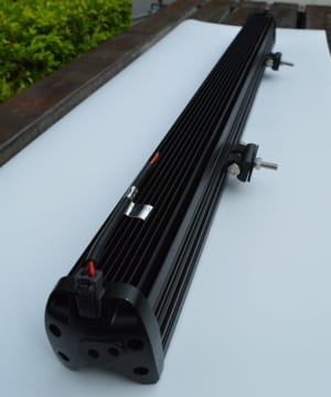 mặt sau led bar mới nhất siêu sáng 180w 6d