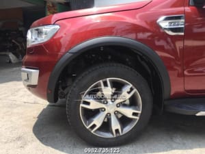 Ốp cua lốp xe Ford Ranger