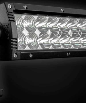 den-led-bar-hardkorr-hai-hang-xdd820-g3-42″-xd-gen3 (2)