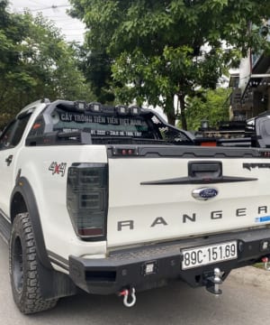 ốp viền thùng có đèn led cho xe ranger
