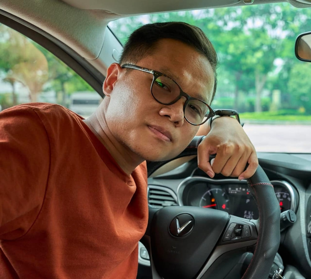 Xưởng độ xe oto , phụ tùng nội ngoại thất oto