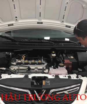 Hình ảnh kiểm tra điều hoà VinFast Fadil tại Hậu Trương Auto