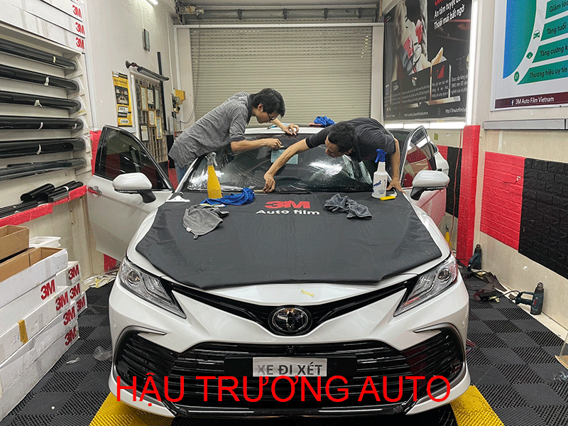 Dán phim cách nhiệt 3M cho Toyota Camry
