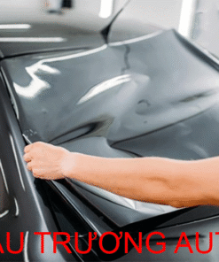 Dán phim cách nhiệt kinh lái ô tô Sunguard