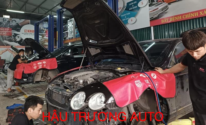 Động cơ ô tô bị ngập nước